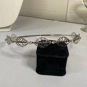 Silvertone headband crown leaves and rhinestones